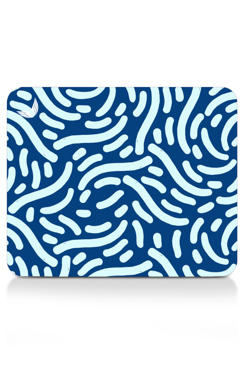 GoLite Classic Mousepad – Wind deseni, 27x23 cm, masada kullanım görünümü